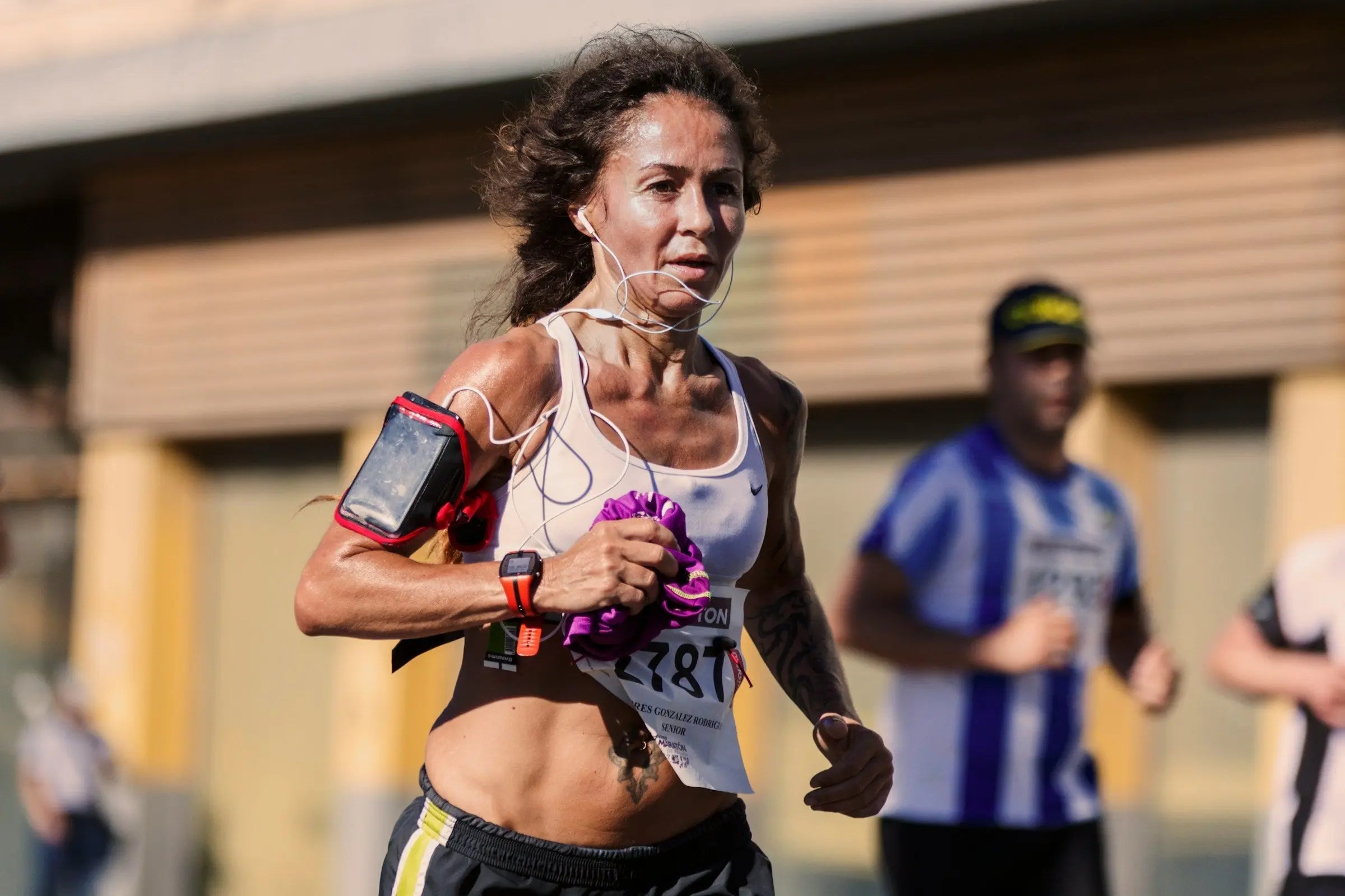 Corridas de Rua: Como Manter o Conforto e a Saúde Feminina pipizito - faça xixi em pé