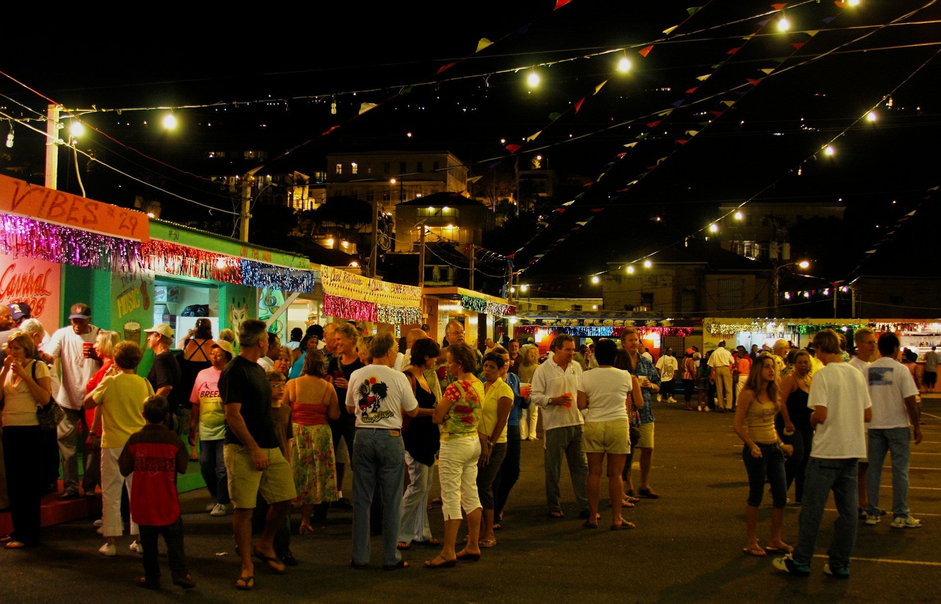 Festas Juninas Sem Perrengue: Como Curtir o Arraiá Sem Drama no Banheiro